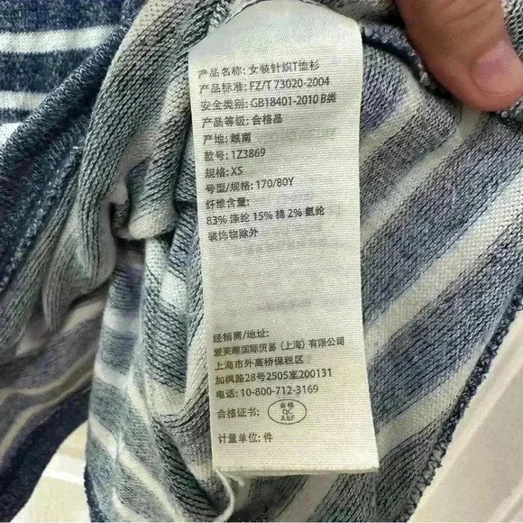 Ladies Abercrombie & Fitch Blue and White Striped Pullover 3/4 Sleeve Sweater XS - Picture 7 of 7